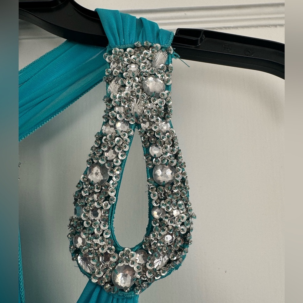 Josh & Jazz Aqua Prom Dress. No tag for size but guessing women’s 6-8 - Picture 6 of 10
